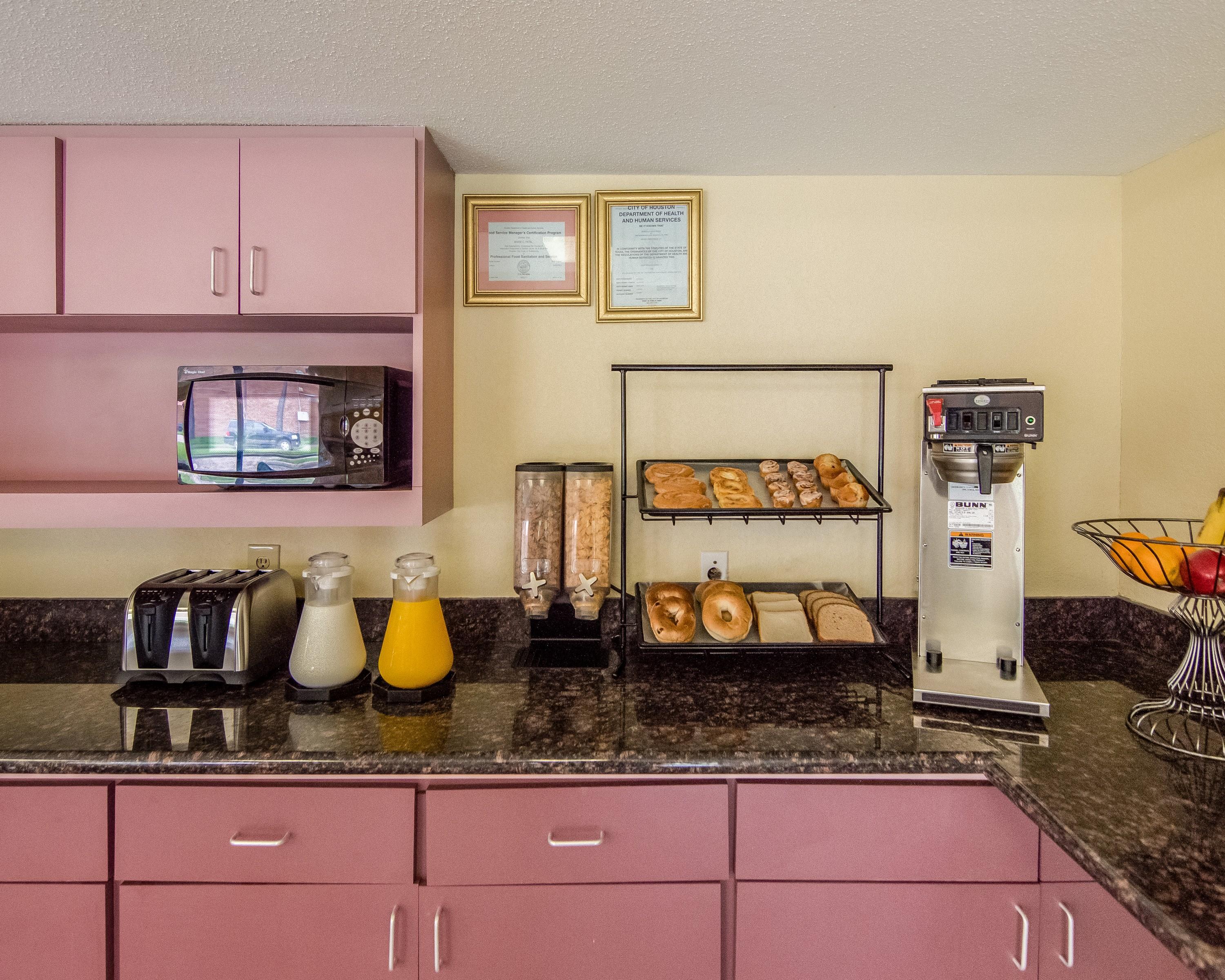 Rodeway Inn & Suites Hwy 290 Nw Houston Esterno foto