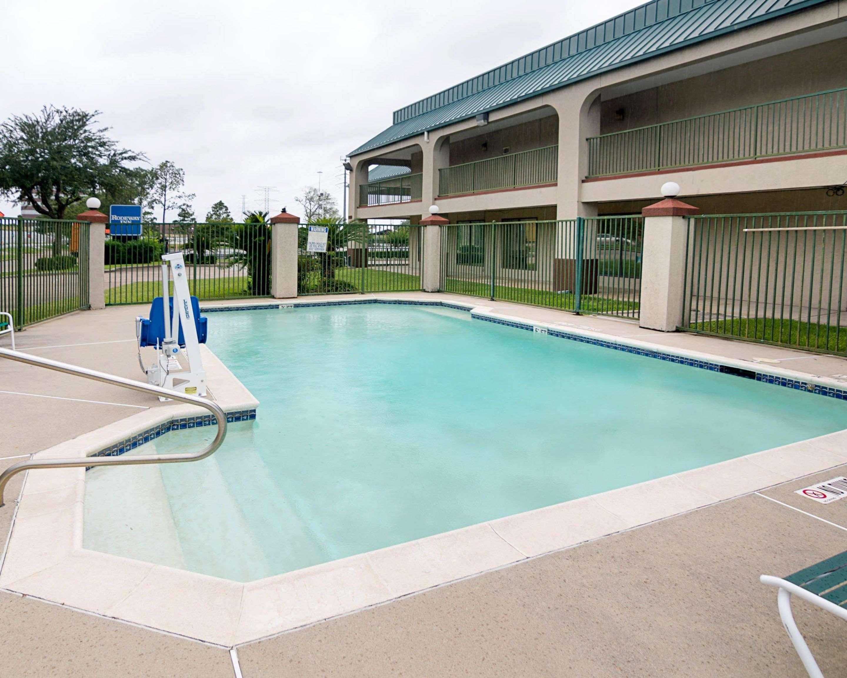 Rodeway Inn & Suites Hwy 290 Nw Houston Esterno foto