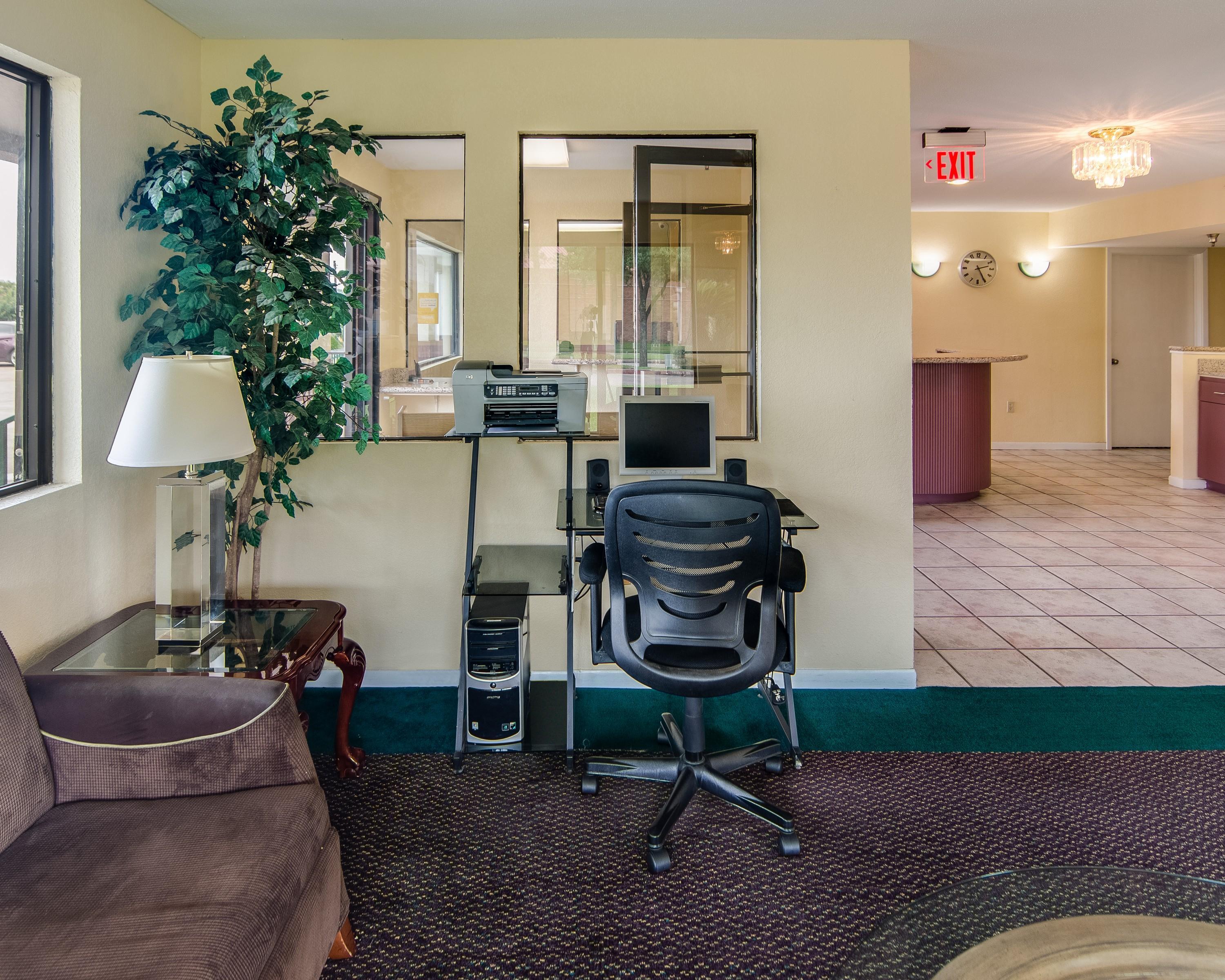 Rodeway Inn & Suites Hwy 290 Nw Houston Esterno foto