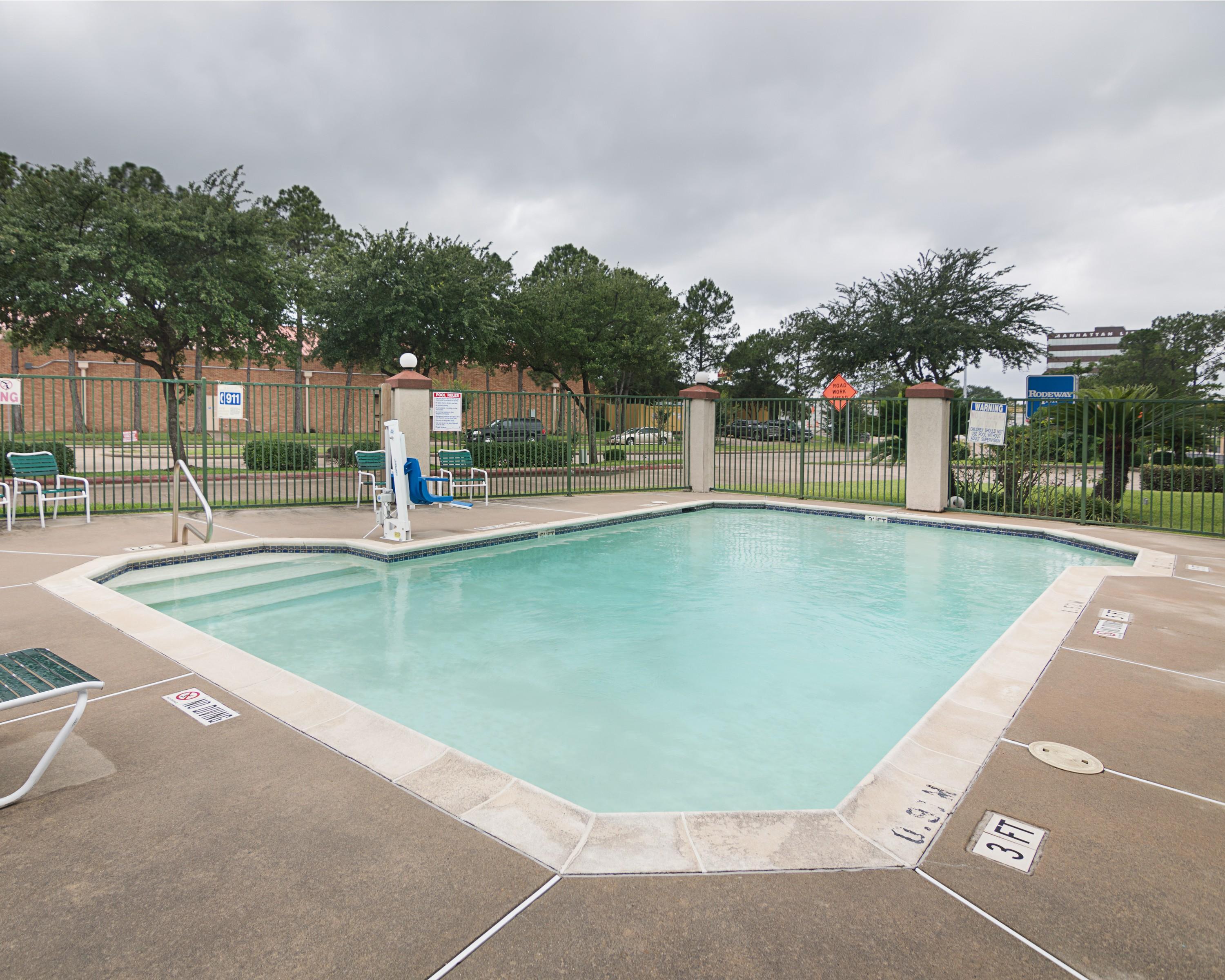 Rodeway Inn & Suites Hwy 290 Nw Houston Esterno foto