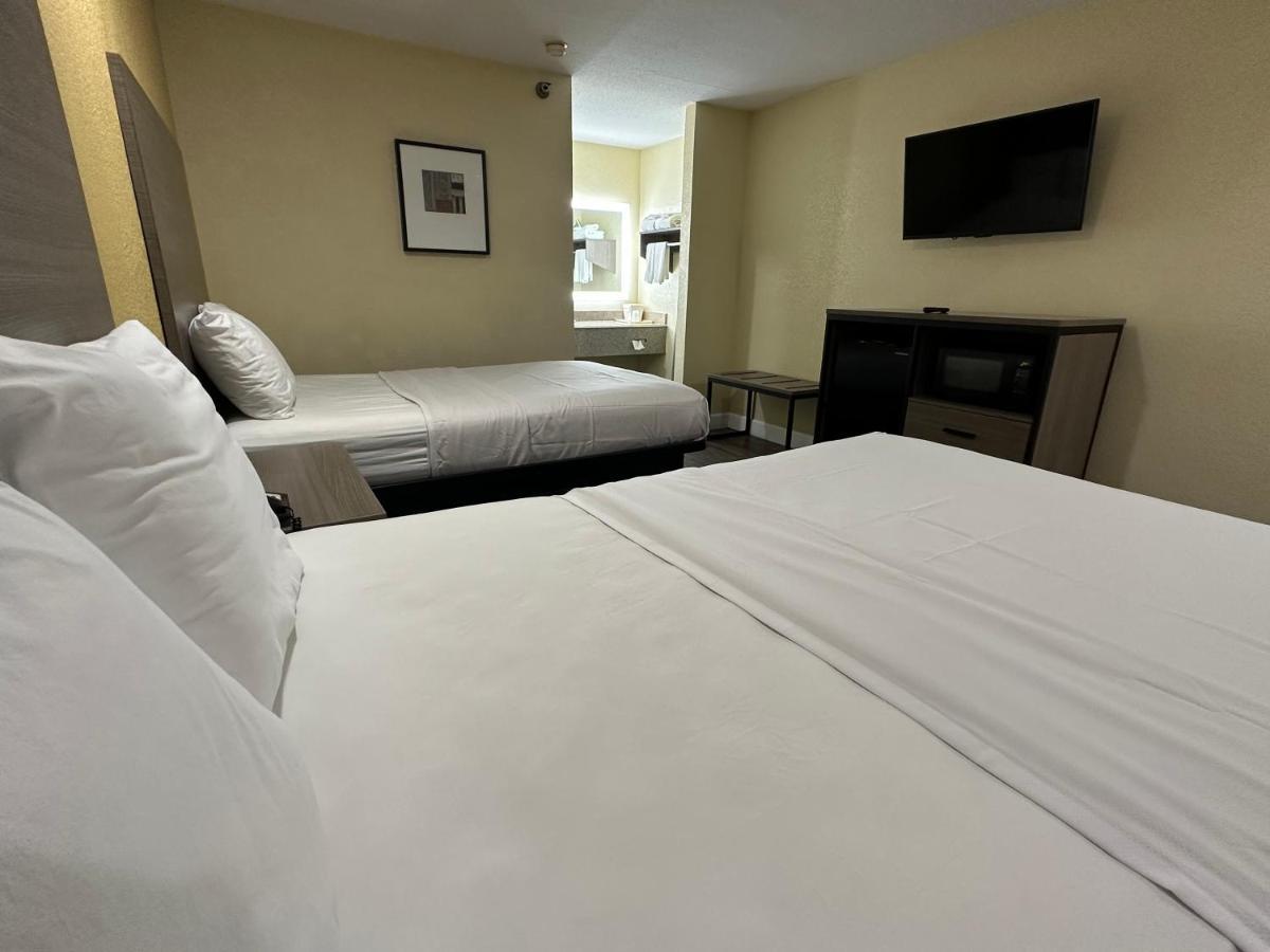 Rodeway Inn & Suites Hwy 290 Nw Houston Esterno foto